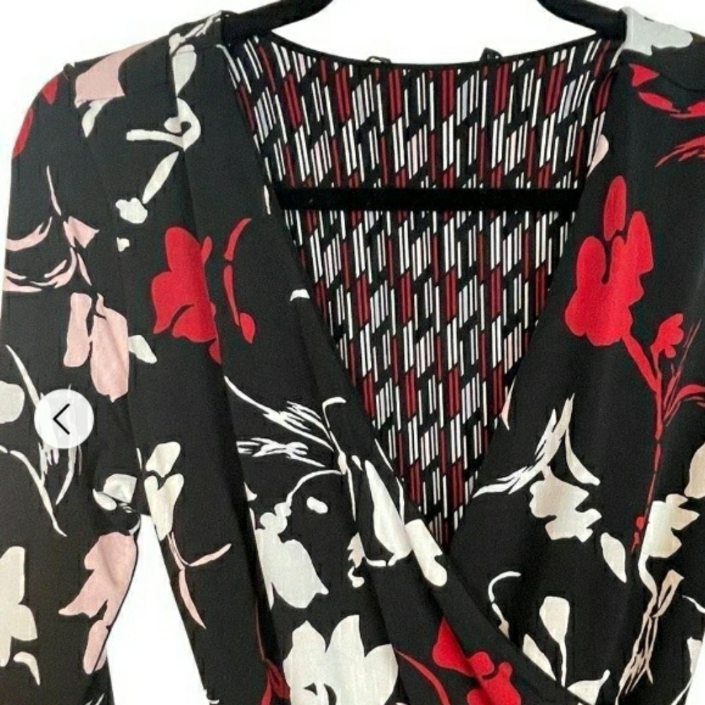 White House Black Market Reversible Faux Wrap Dress Black Red Wh Floral/Stripe 4